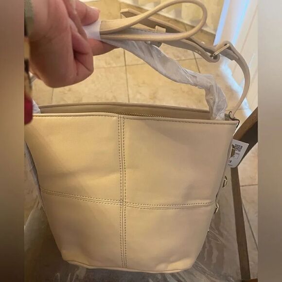 ZARA STUDDED BUCKET BAG - Picture 7 of 8